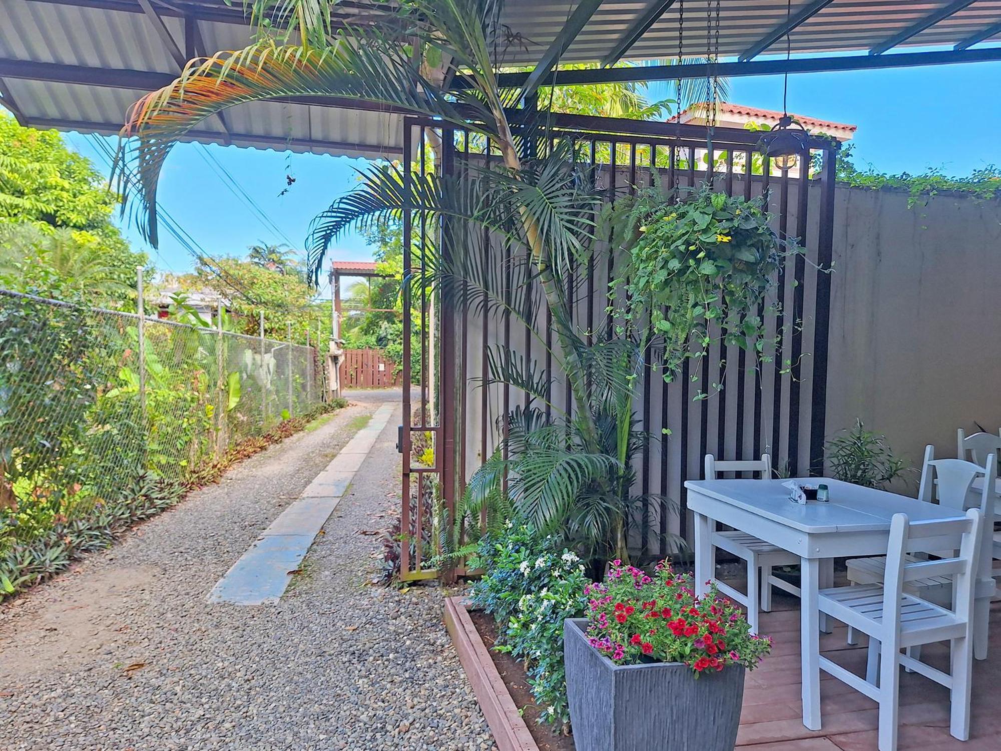 Infiniti Hotel Puerto Viejo de Talamanca Zewnętrze zdjęcie