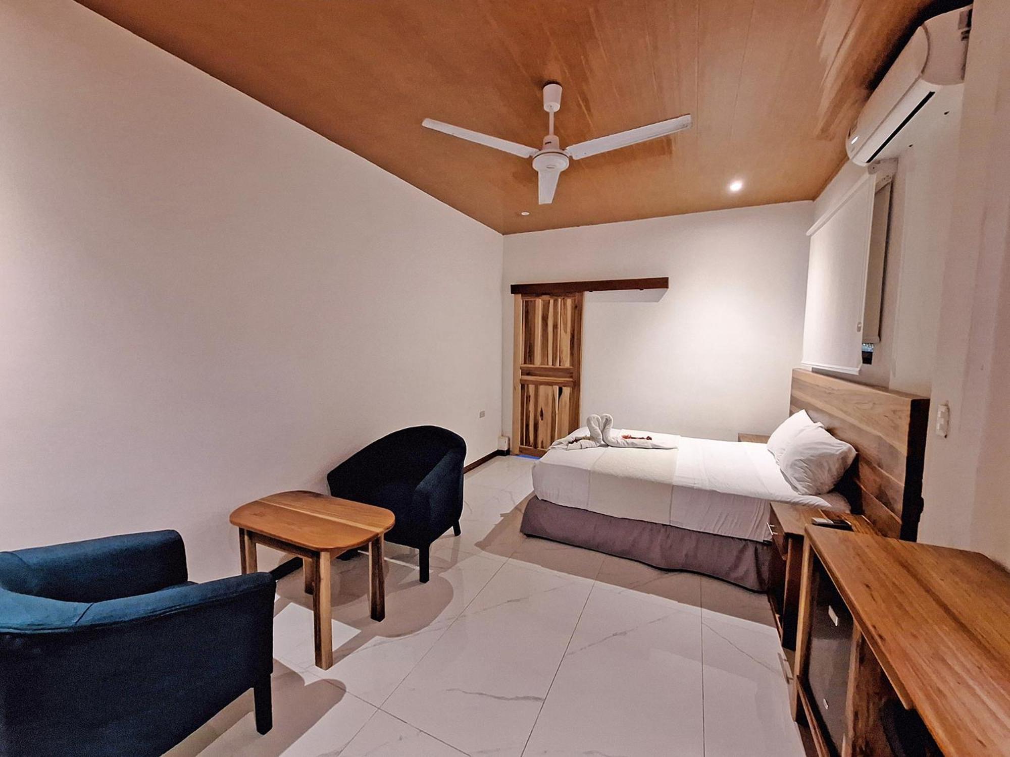 Infiniti Hotel Puerto Viejo de Talamanca Zewnętrze zdjęcie