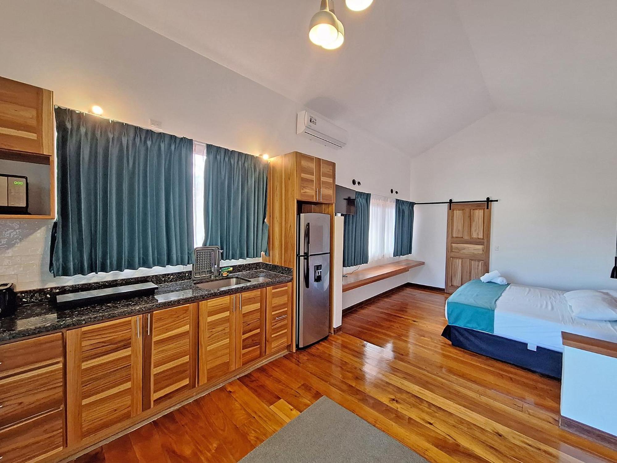 Infiniti Hotel Puerto Viejo de Talamanca Zewnętrze zdjęcie